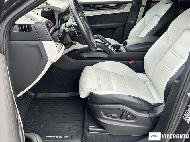 Porsche Cayenne Coupe 49 interauto-car