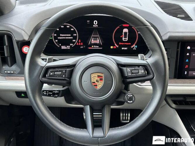 Porsche Cayenne Coupe 45 interauto-car