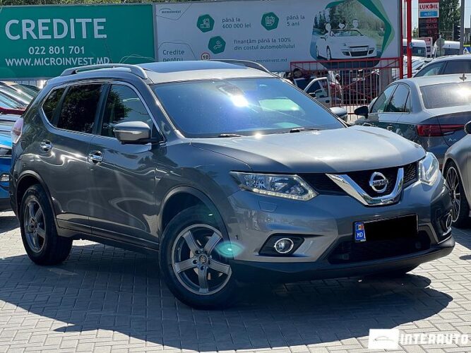 Nissan X-Trail 32 interauto-car