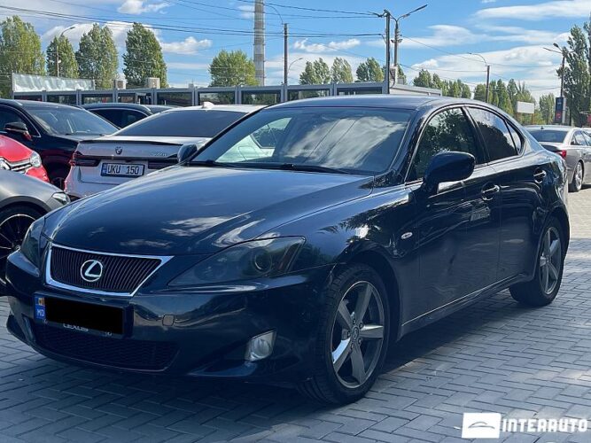 Lexus IS 220d 26 interauto-car