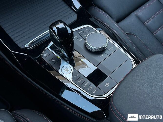 BMW X4 3.0D 41 interauto-car