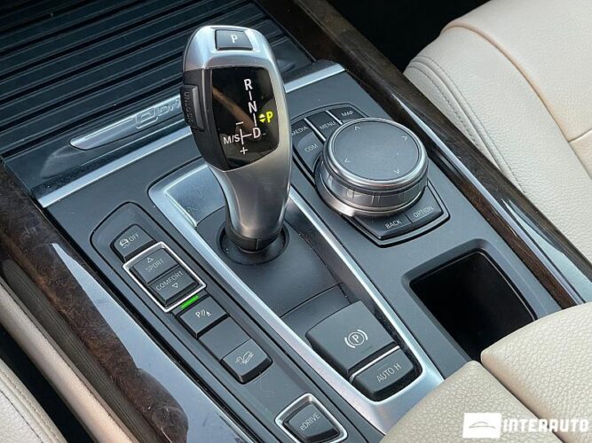 BMW X5 4.0e 45 interauto-car