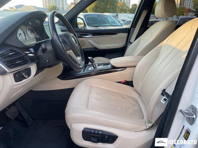 BMW X5 4.0e 36 interauto-car