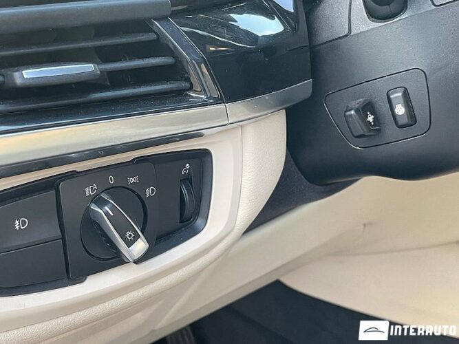 BMW X5 4.0e 39 interauto-car