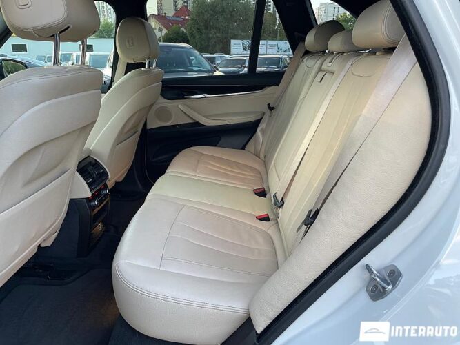 BMW X5 4.0e 49 interauto-car