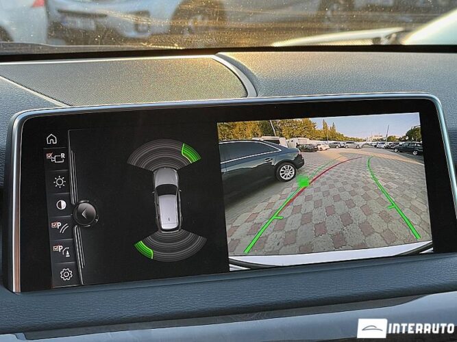 BMW X5 4.0e 43 interauto-car