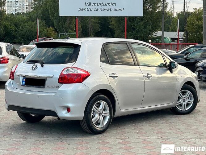 Toyota Auris 31 interauto-car