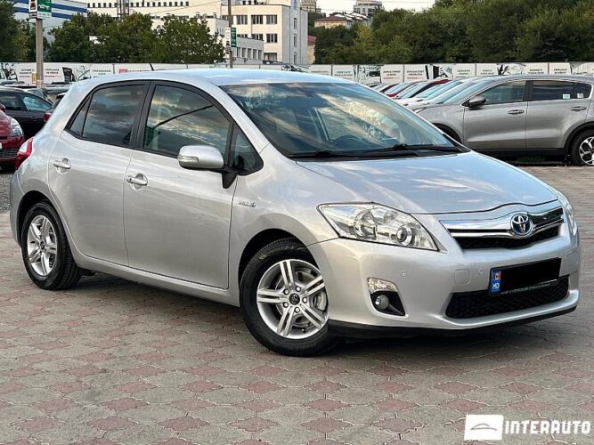 Toyota Auris 32 interauto-car
