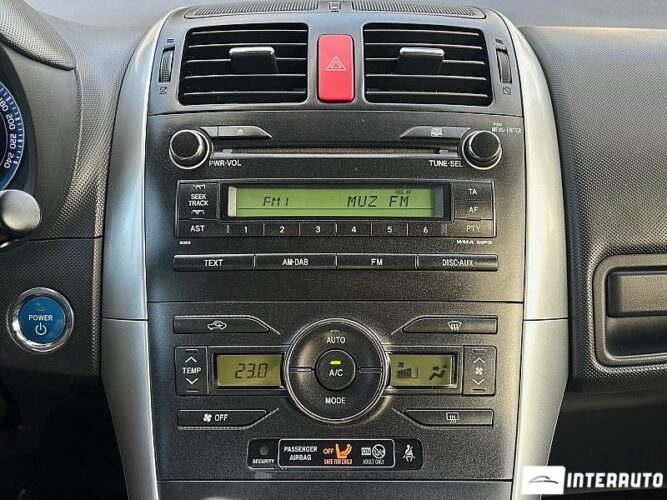 Toyota Auris 41 interauto-car