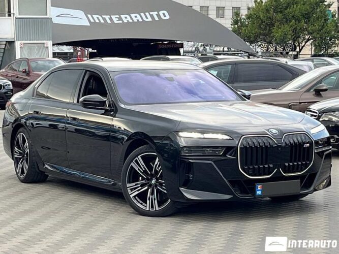 BMW M760e 31 interauto-car