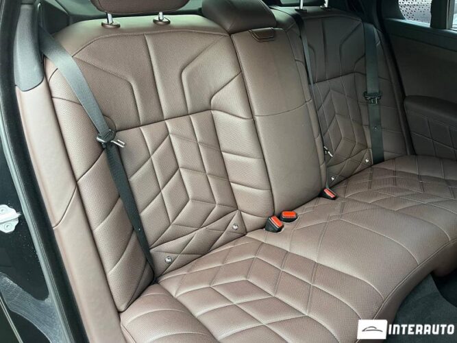 BMW M760e 45 interauto-car