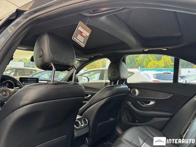 Mercedes C 300 4MATIC 44 interauto-car