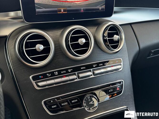 Mercedes C 300 4MATIC 41 interauto-car