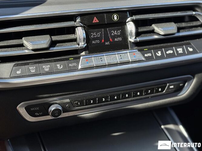 BMW X5 4.5e 53 interauto-car