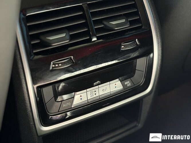 BMW X5 4.5e 56 interauto-car