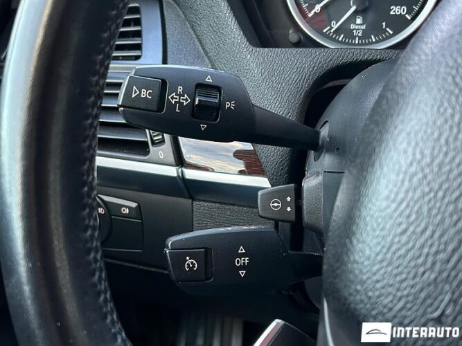 BMW X6 4.0D 38 interauto-car