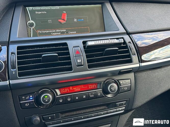 BMW X6 4.0D 42 interauto-car