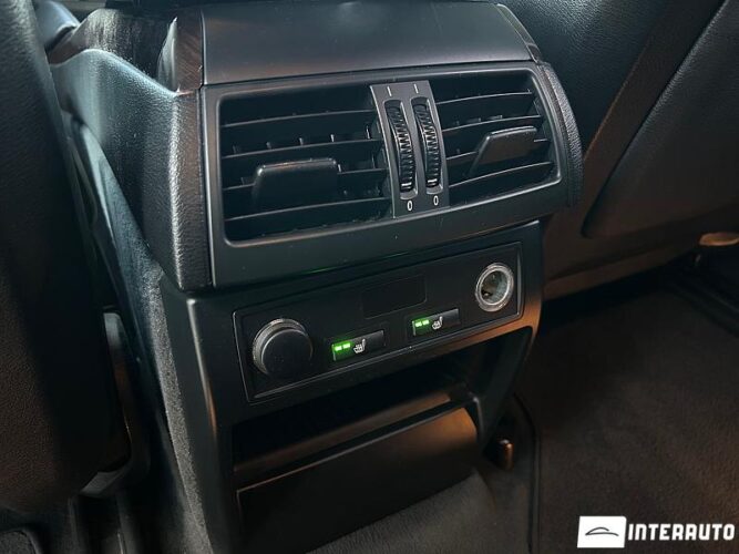 BMW X6 4.0D 46 interauto-car