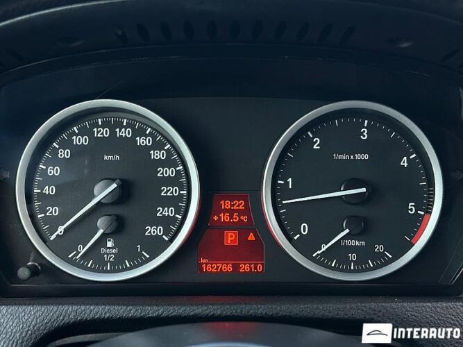 BMW X6 4.0D 40 interauto-car