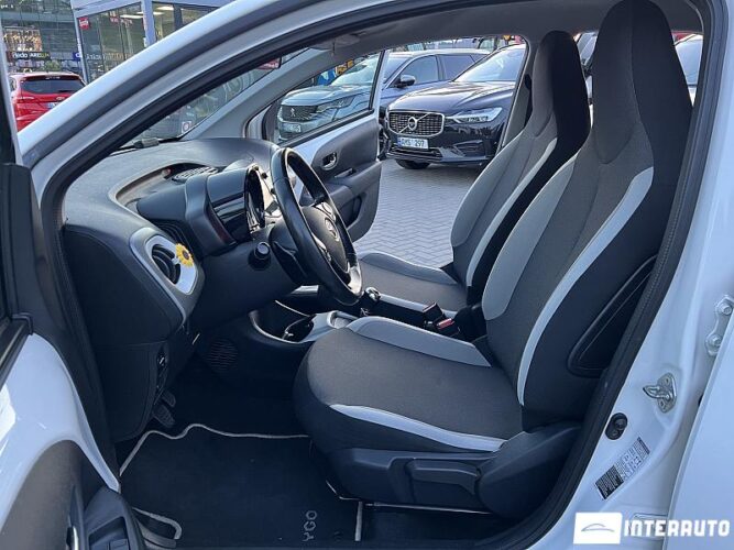 Toyota Aygo 34 interauto-car