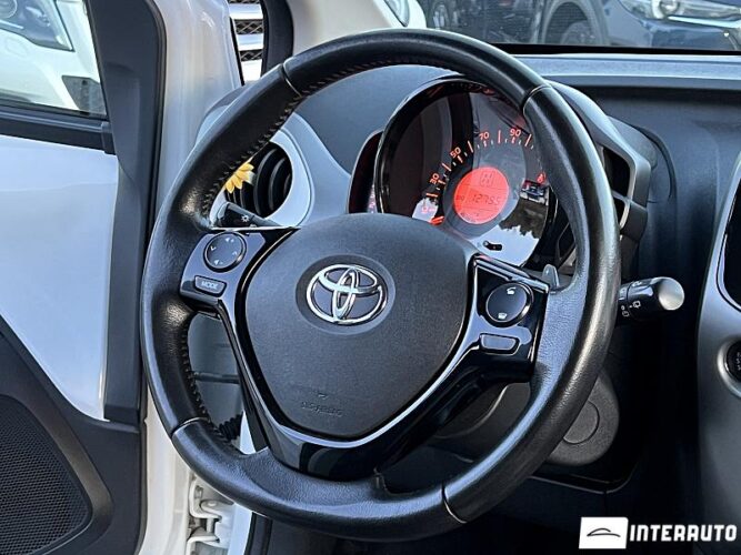 Toyota Aygo 36 interauto-car