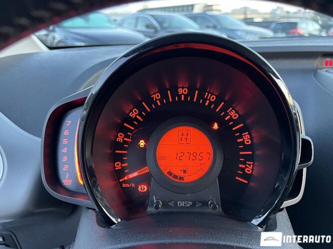 Toyota Aygo 37 interauto-car