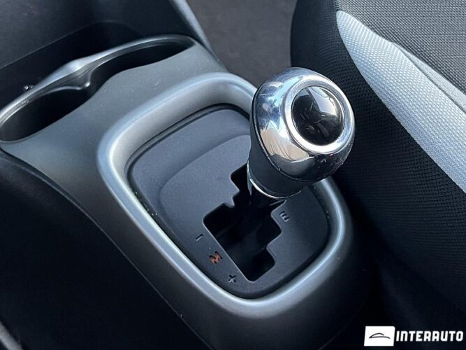 Toyota Aygo 40 interauto-car