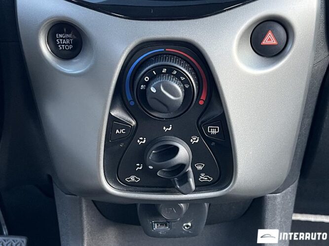 Toyota Aygo 39 interauto-car