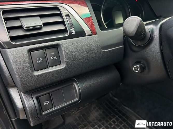 Toyota Camry 35 interauto-car