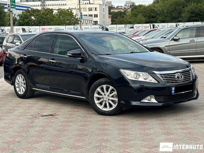 Toyota Camry 31 interauto-car