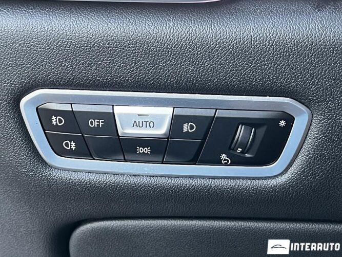 BMW X5 4.5e 51 interauto-car