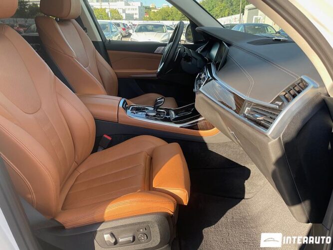BMW X7 4.0i 51 interauto-car