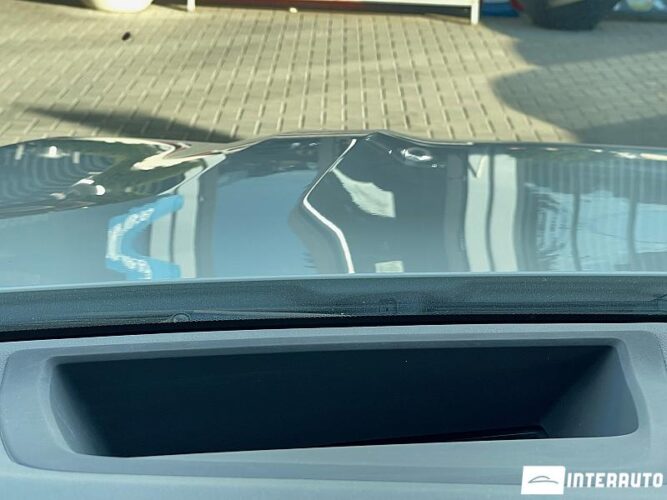 BMW X7 4.0i 48 interauto-car