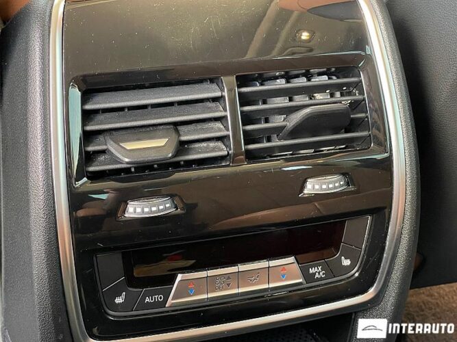 BMW X7 4.0i 53 interauto-car