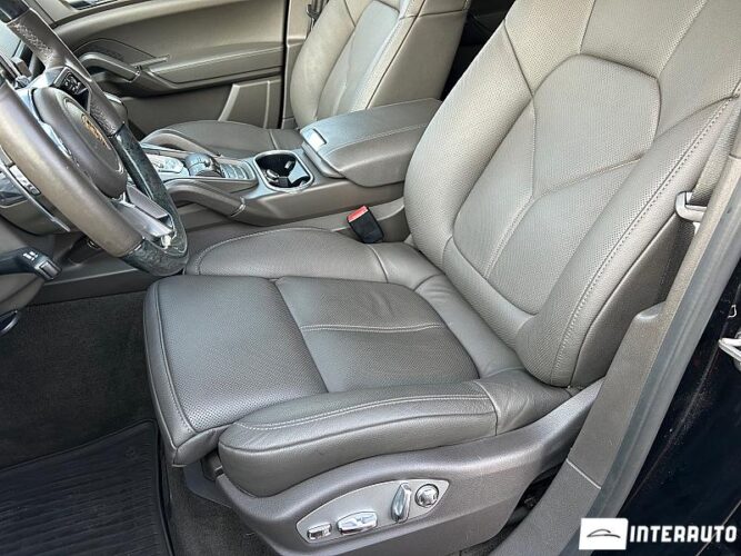 Porsche Cayenne 36 interauto-car