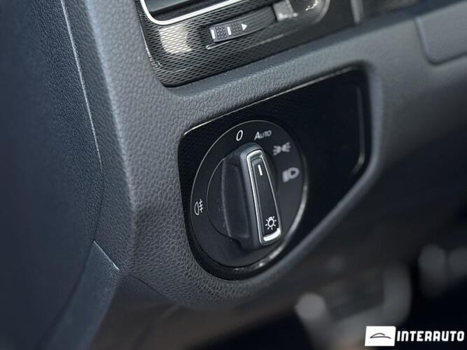 Volkswagen Golf GTE 37 interauto-car