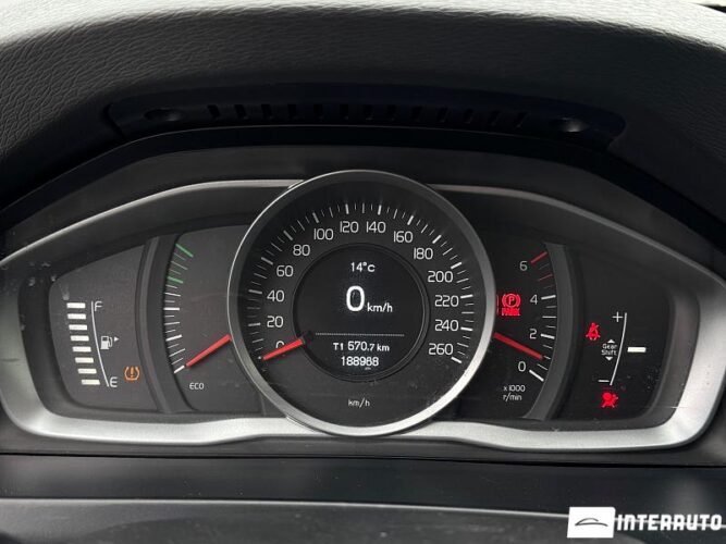 Volvo S 60 35 interauto-car