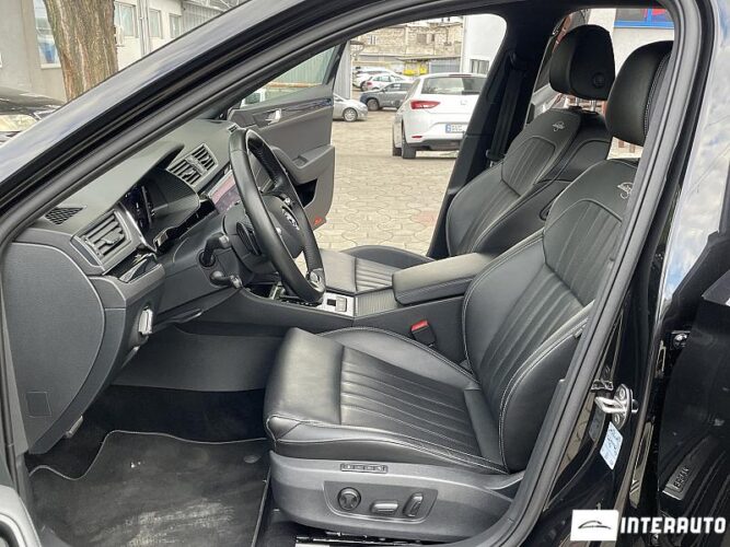 Skoda Superb 40 interauto-car