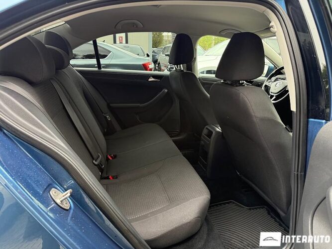 Volkswagen Jetta 42 interauto-car