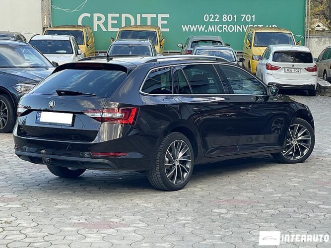 Skoda Superb 39 interauto-car