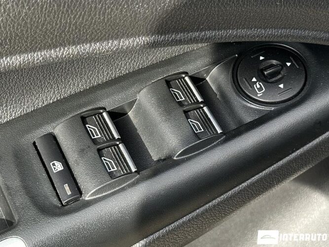 Ford Tourneo 43 interauto-car