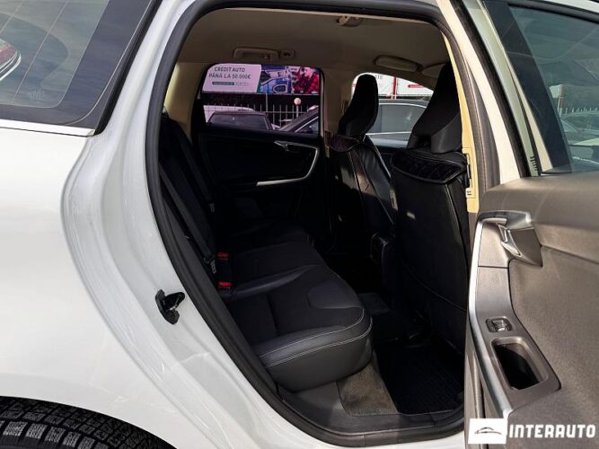 Volvo XC 60 41 interauto-car