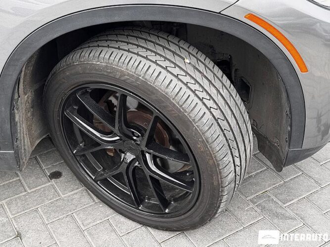 BMW X5 4.0e 56 interauto-car