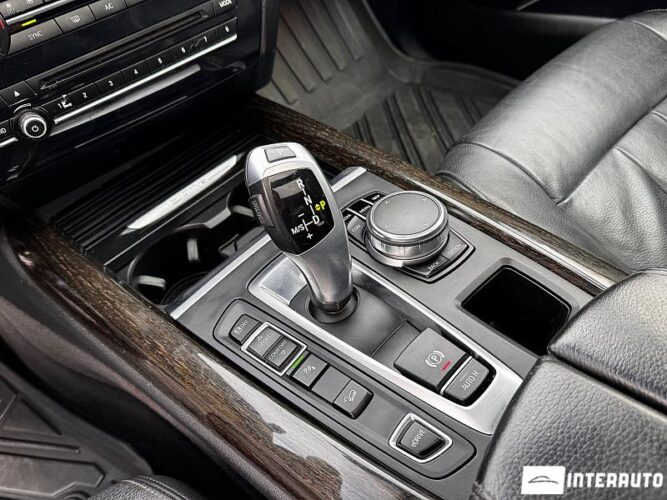 BMW X5 4.0e 46 interauto-car