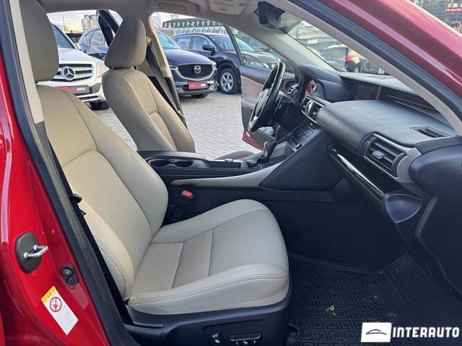 Lexus IS 300 51 interauto-car