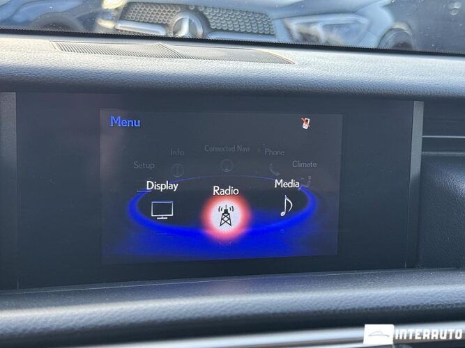 Lexus IS 300 43 interauto-car