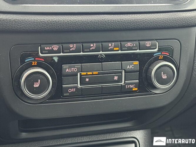 Volkswagen Tiguan 40 interauto-car
