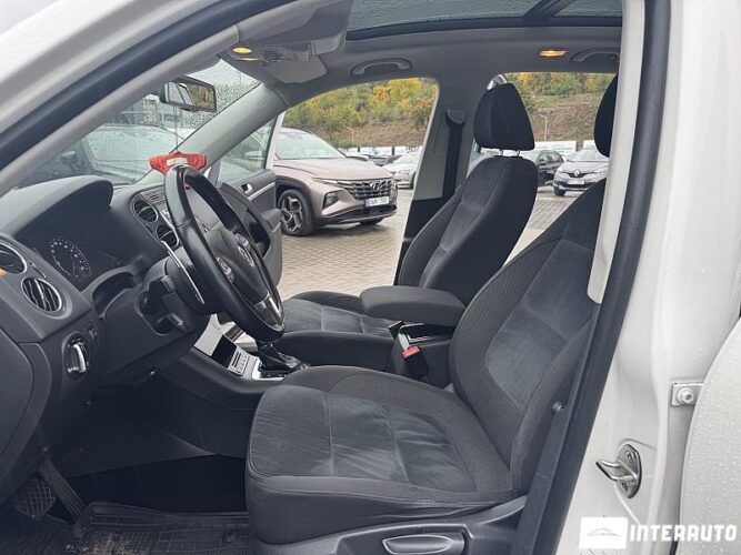 Volkswagen Tiguan 34 interauto-car