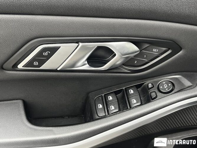 BMW 330 42 interauto-car