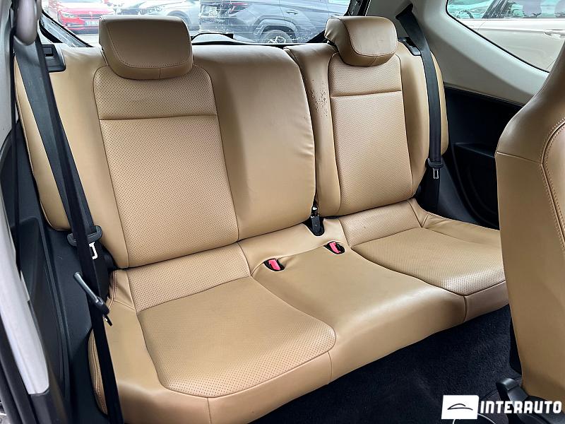 Volkswagen Up 24 automobil-interauto